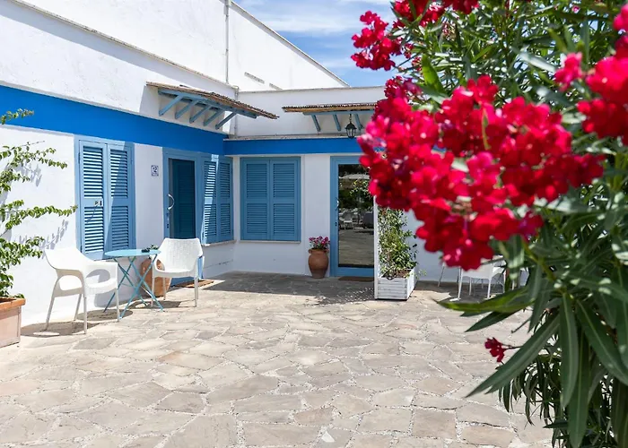 Riva Di Palo BeachAlbergo